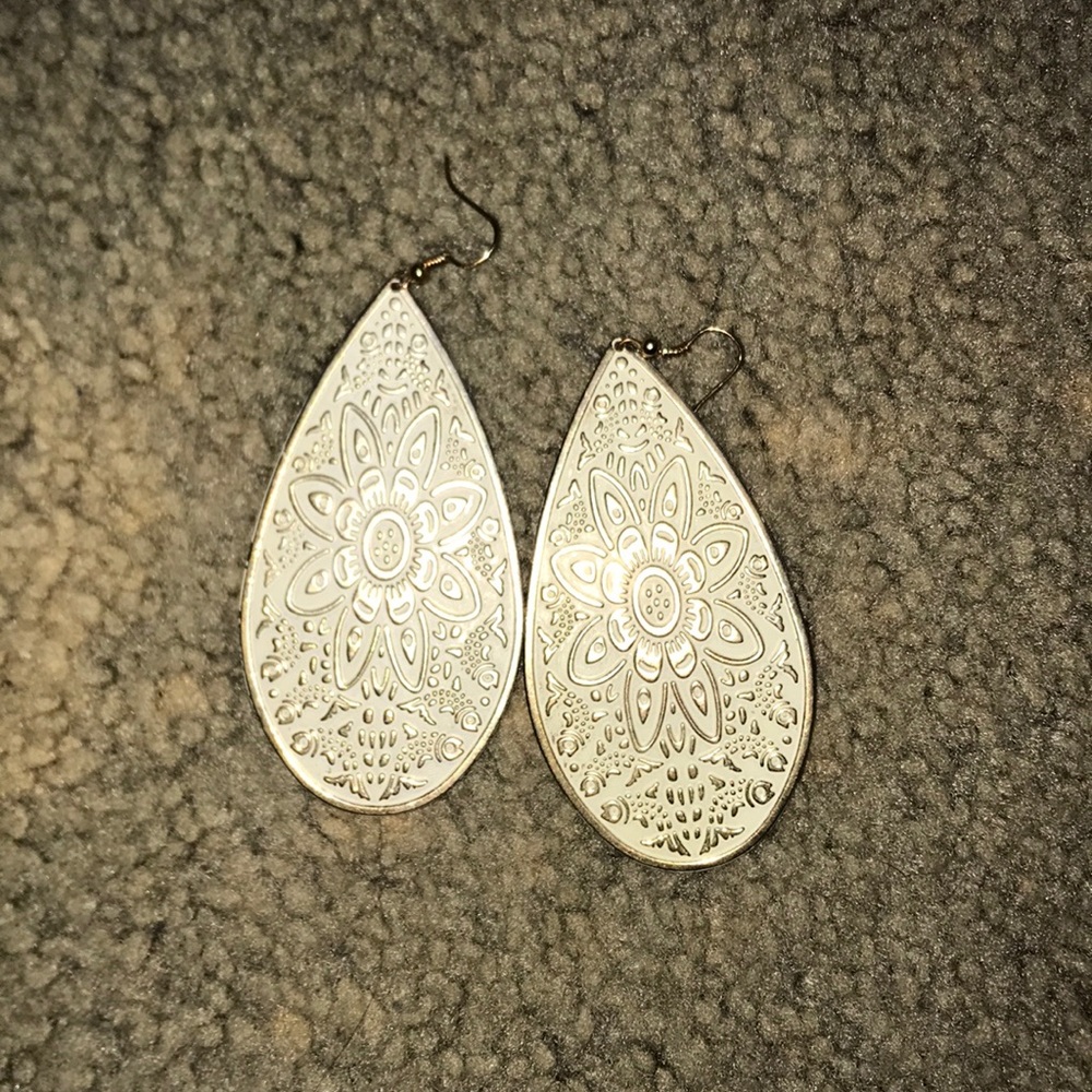 Francescas gold and white dangly earrings